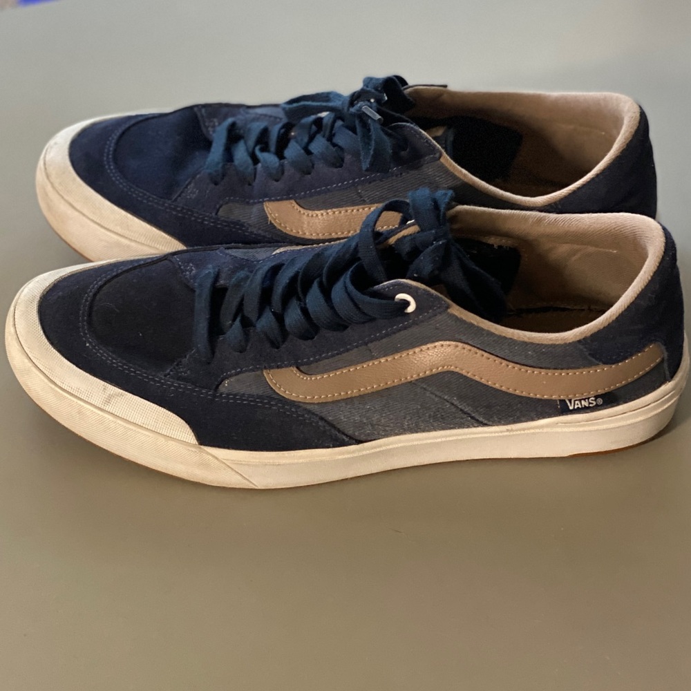 Men’s Vans Size 13